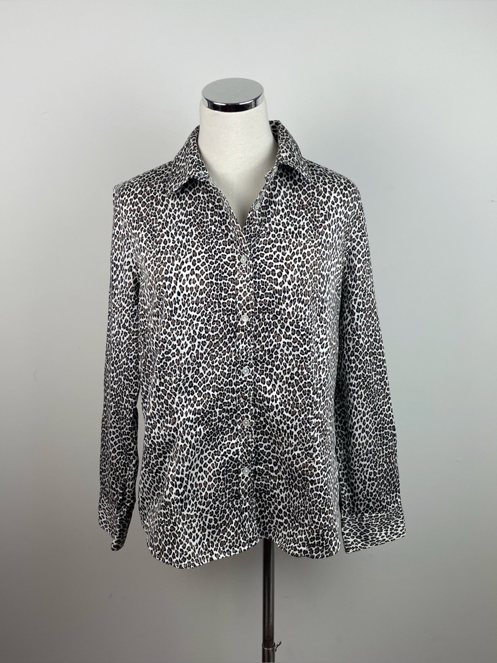 Talbots Black Brown White Leopard Animal Print Button Down Collared Shirt Top